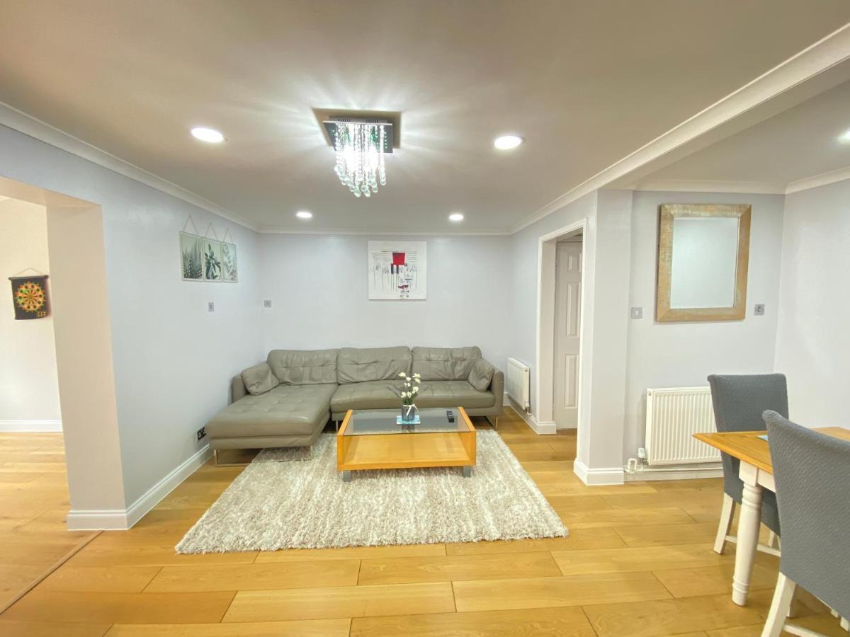 Three Bedrooms House In Windsor Dış mekan fotoğraf