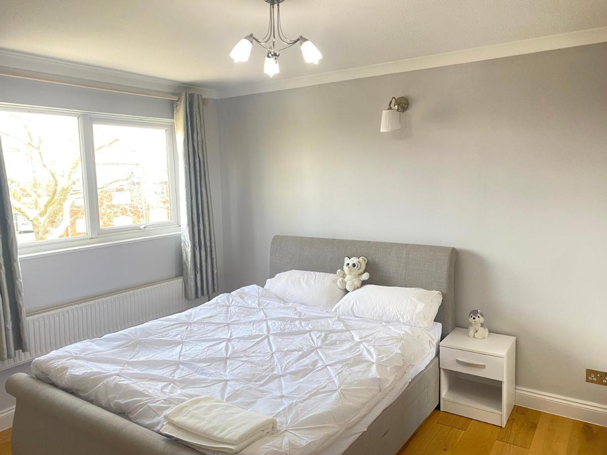 Three Bedrooms House In Windsor Dış mekan fotoğraf
